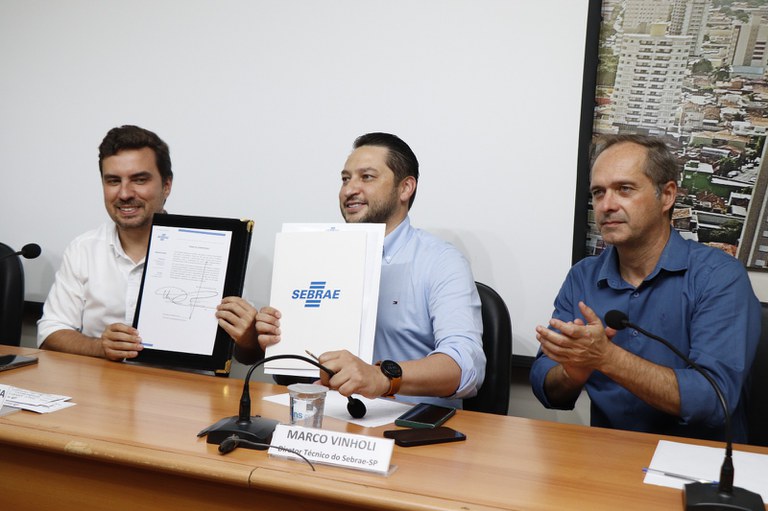 Legislativo apoia programa que fomenta a cultura empreendedora nas escolas