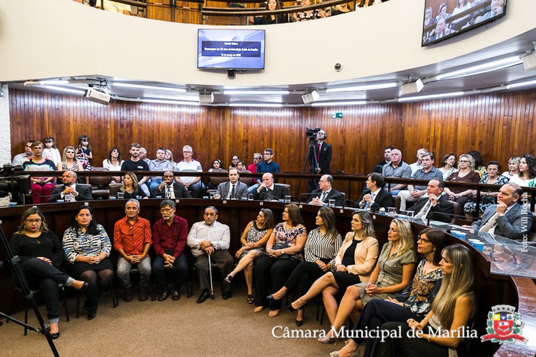 Câmara de Marília presta homenagem aos  20 anos da Estratégia da Saúde da Família
