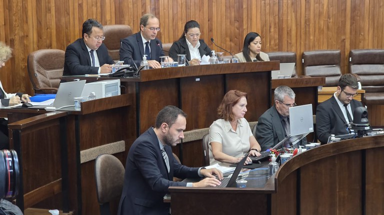 Câmara vota projeto que institui o ‘Programa Dinheiro Direto na Escola Municipal’
