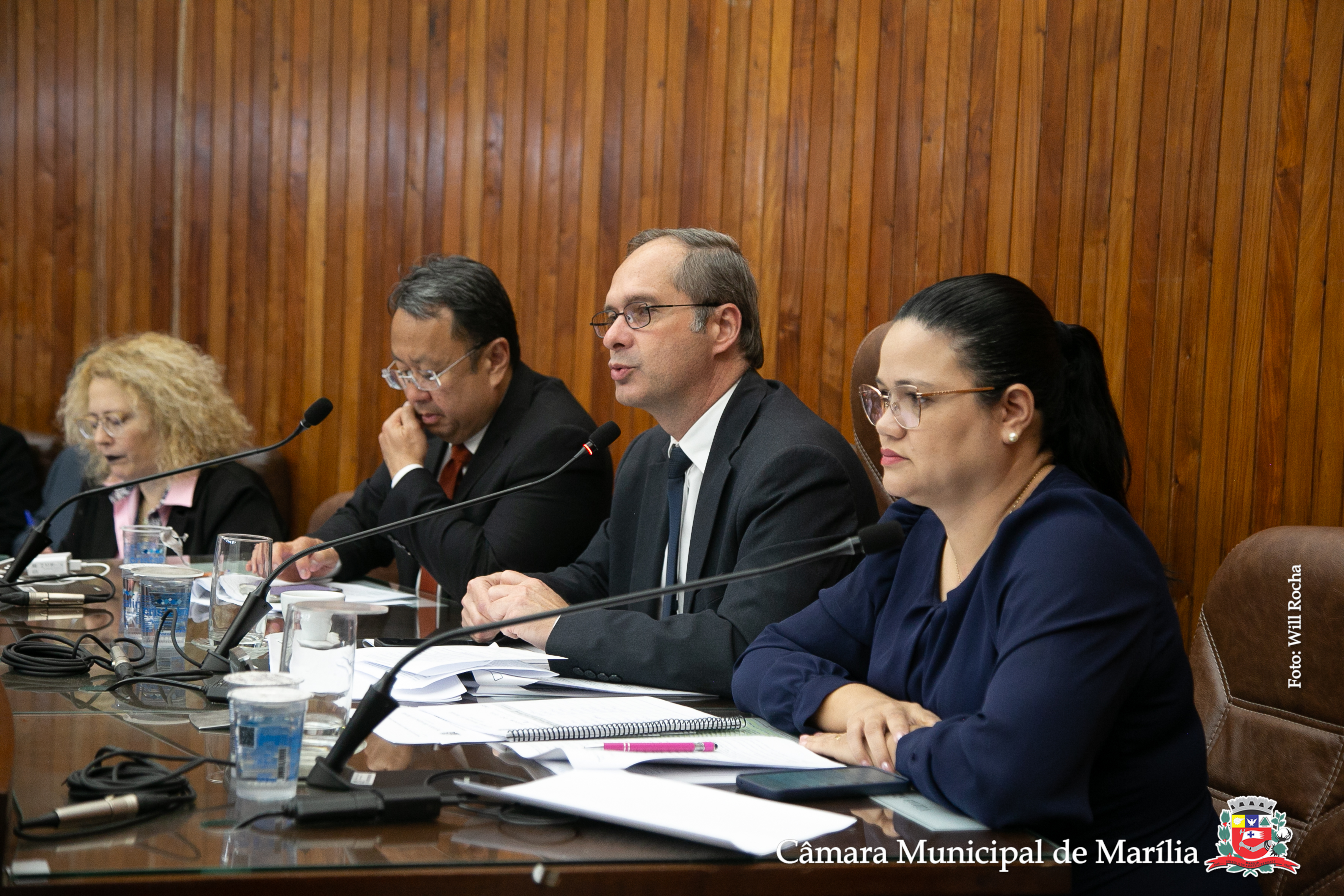 Câmara vota redação final do Orçamento 2026, política de prevenção ao suicídio e mais onze projetos