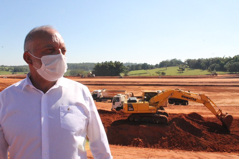 Cícero do Ceasa acompanha as obras de tratamento do esgoto da estação Palmital