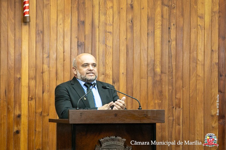Com aumento de pernilongos e risco de dengue, João do Bar pede ação imediata em escolas e universidades