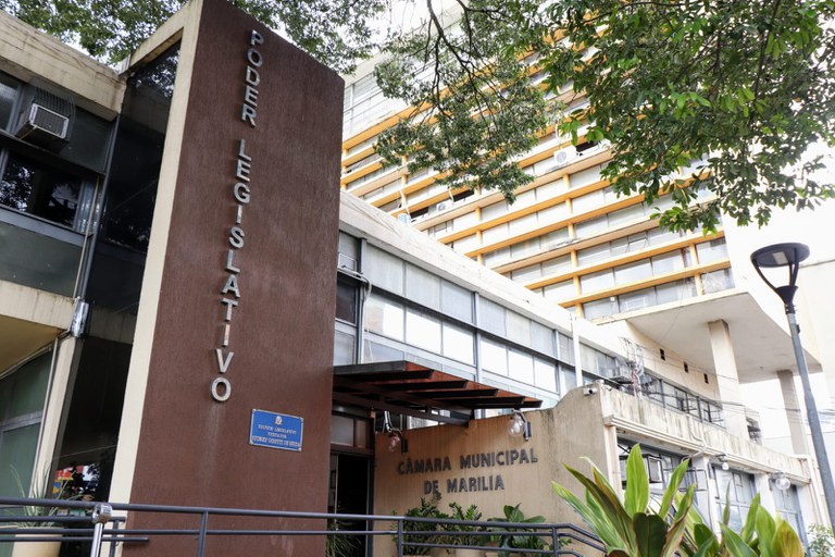 Com pauta extensa, vereadores votam dez projetos nesta segunda