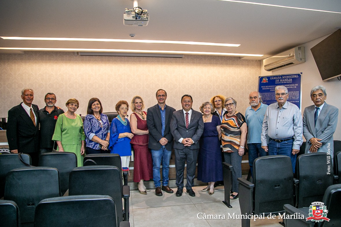 Comissão dos Registros Históricos da Câmara e da Cidade de Marília realiza cerimônia de posse