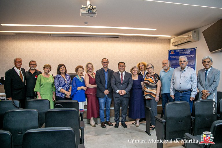 Comissão dos Registros Históricos da Câmara e da Cidade de Marília realiza cerimônia de posse