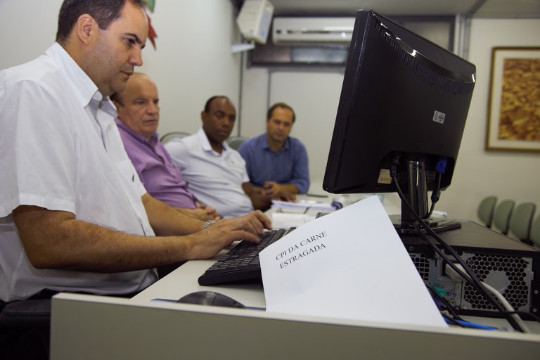 CPI da carne estragada realiza primeira reunião