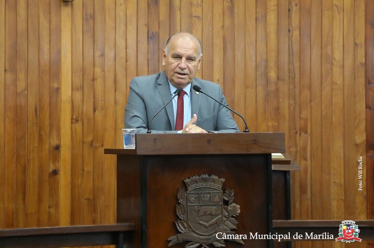 Damasceno quer informações da Prefeitura sobre auxílio às famílias com entes falecidos fora de Marília