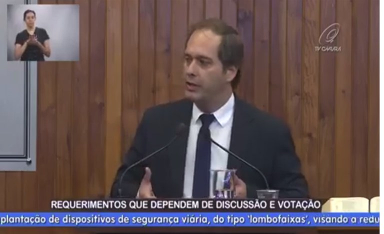 Danilo da Saúde requer instalação de dispositivos de segurança para evitar acidentes na avenida Cascata