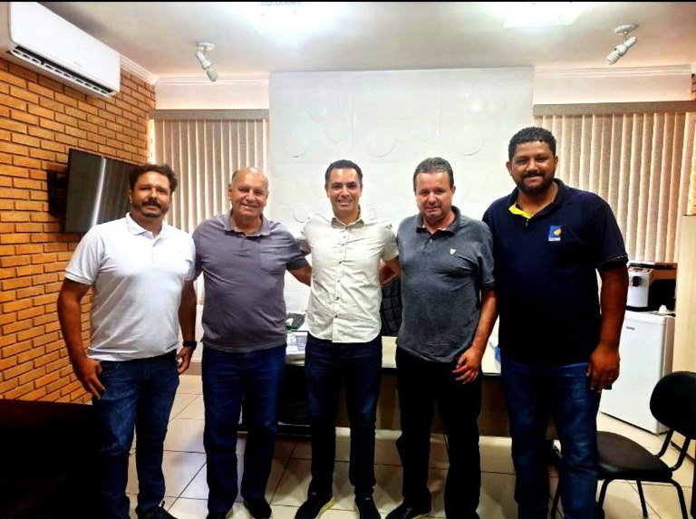 Delegado Damasceno se reúne com presidente da Emdurb e solicita melhorias viárias