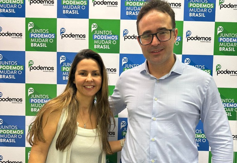 Fabiana Camarinha conhece centro médico móvel e se reúne com deputados em São Paulo