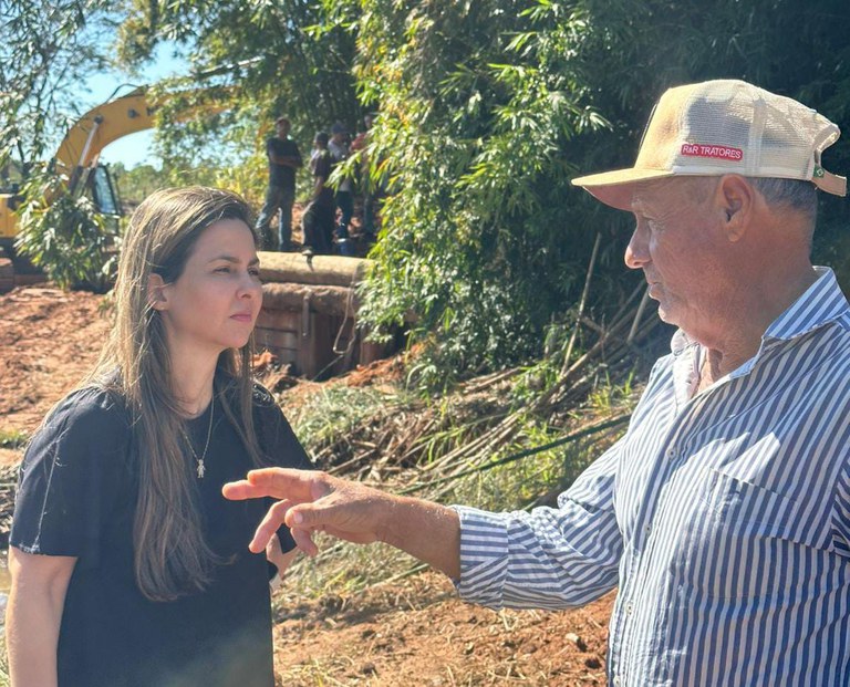 Fabiana Camarinha mobiliza ampla força-tarefa em Rosália e apresenta novos requerimentos