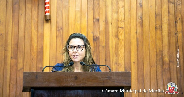 Fabiana Camarinha sugere programa permanente de entrega de remédios e aplicação de vacinas em domicílio