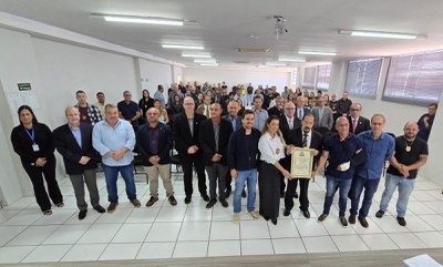 Homenagem ocorreu na CPJ; autor da honraria ao delegado José Carlos Costa é o vereador Delegado Wilson Damasceno