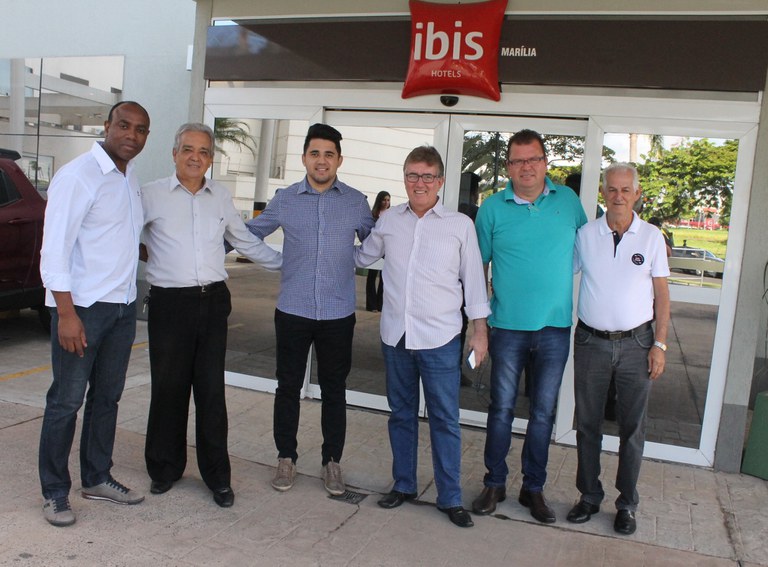 Ibis Hotel apresenta instalações e serviços  de hospedagem aos vereadores de Marília