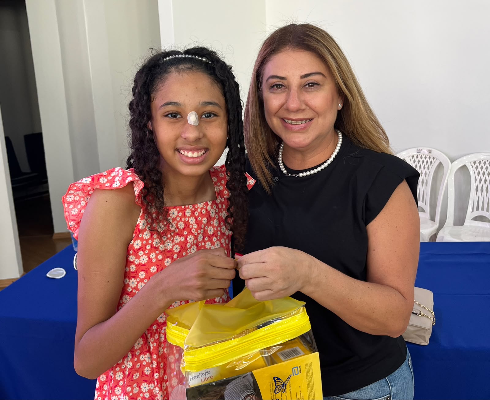 Iniciativa da vereadora Professora Daniela garante distribuição de sensor para monitorar glicose de crianças
