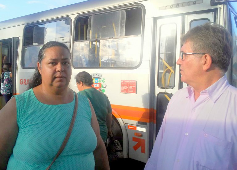 Marcos Rezende é contra aumento da passagem  e estuda ação para bloquear reajuste dos ônibus