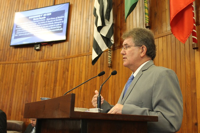Marcos Rezende solicita construções de polos de farmácias para regiões Oeste e Leste de Marília