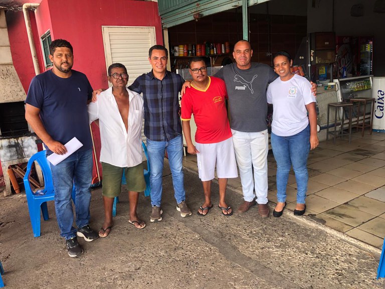 Mauro Cruz busca soluções para demandas de moradores do César Almeida e Jânio Quadros