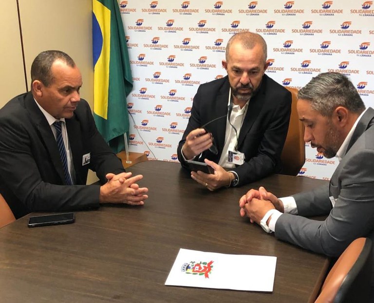 Mauro Cruz vai a Brasília e garante emenda de R$ 200 mil para a Saúde de Marília