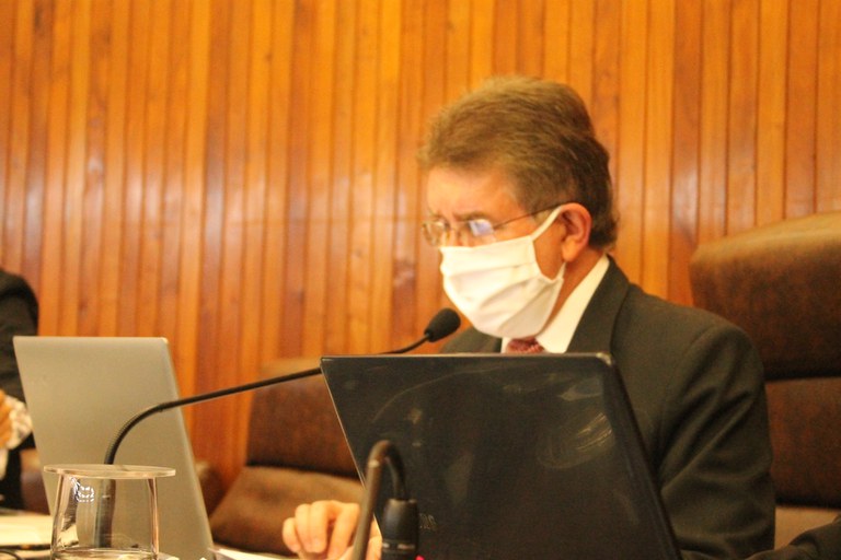Parecer jurídico da Câmara recomenda o arquivamento de projeto que contraria legislação