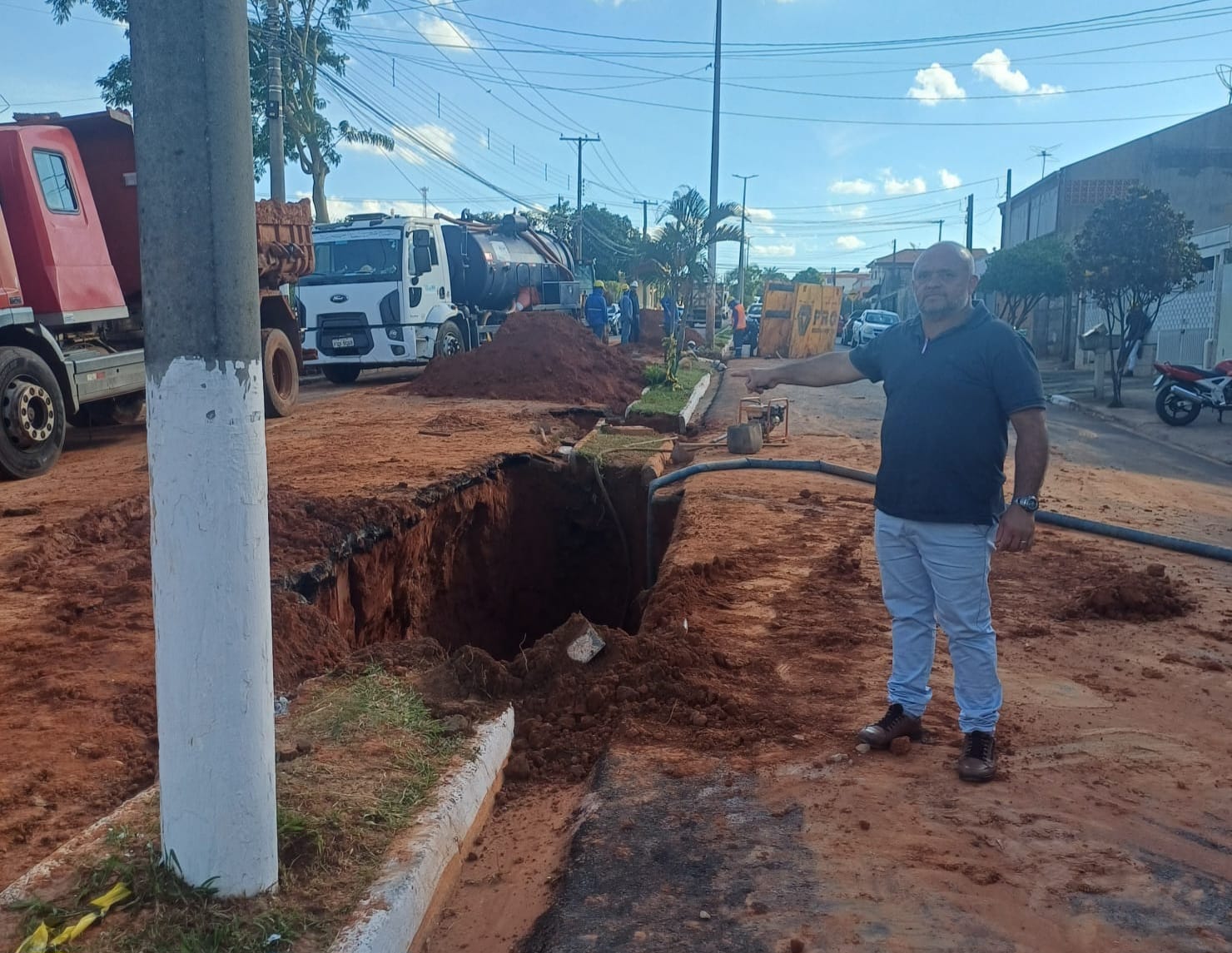 Pedido do vereador João do Bar resulta em manutenção de galerias pluviais na avenida João Martins Coelho