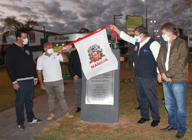 Prefeitura inaugura na zona Norte a academia denominada por projeto de Lei do João do Bar