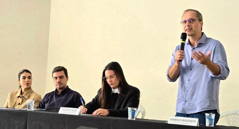 Presidente e líder do governo na Câmara acompanham lançamento de programa voltado à zeladoria urbana