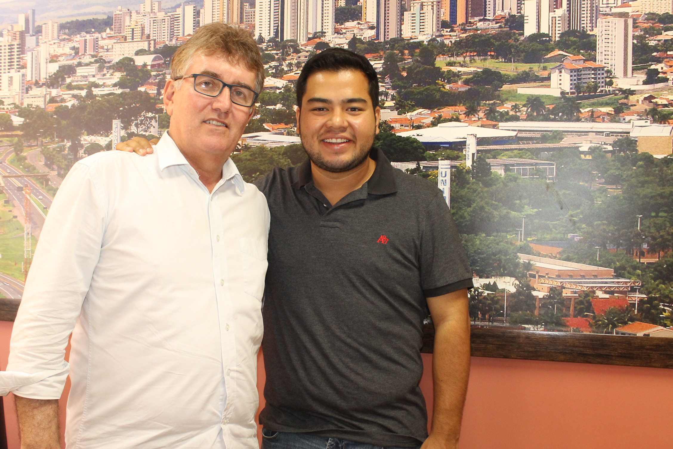 Presidente Marcos Rezende recebe vice-prefeito de Tupã