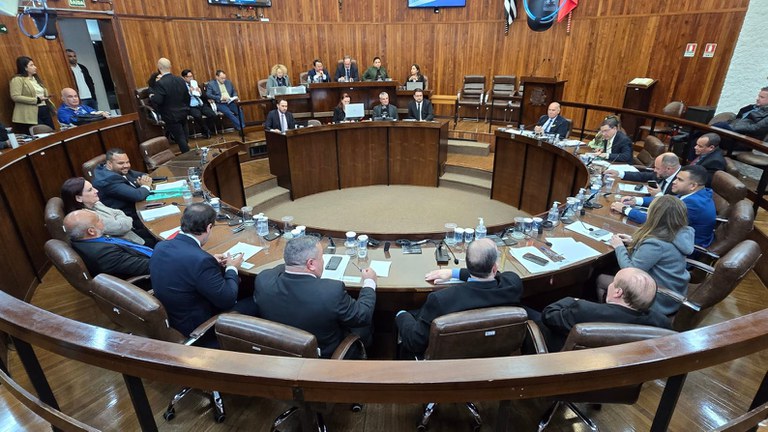 Projeto de lei aprovado pela Câmara de Marília proíbe a venda das ‘sacolinhas’