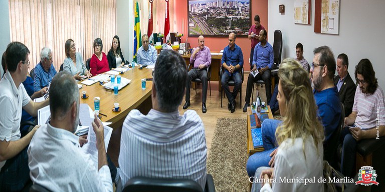 Projeto de Lei que permite entrada de animais de estimação em hospitais é esclarecido em audiência