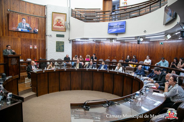 Sessão ordinária desta segunda-feira vai analisar oito projetos em pauta