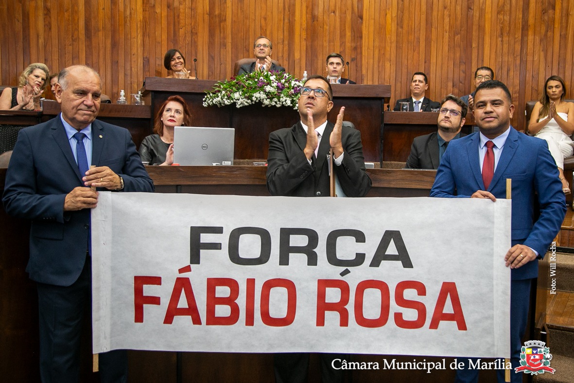 Momento de união pela recuperação do jornalista Fábio Rosa