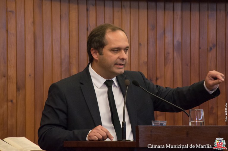 Vereador Danilo da Saúde apoia servidores e cobra promessas do prefeito