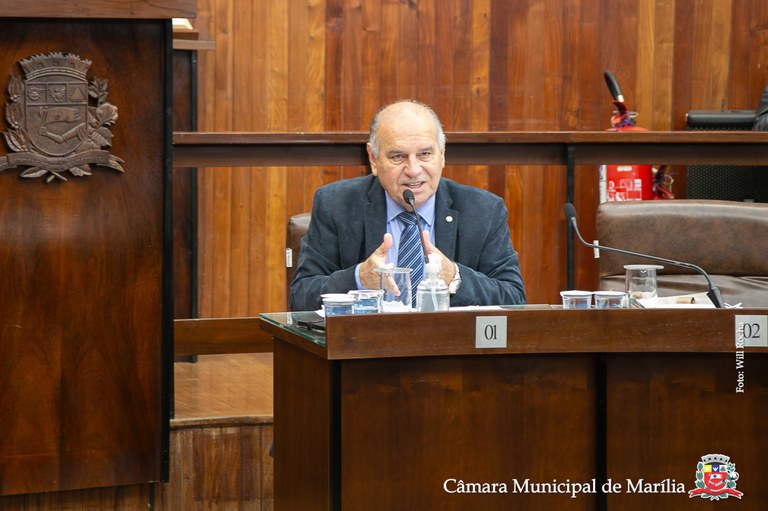 Vereador Delegado Wilson Damasceno aponta necessidade de reforma das academias a