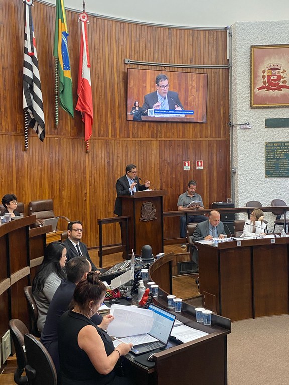 Vereador Galdino da Unimar solicita estruturação de via para garantir segurança e acessibilidade à comunidade 