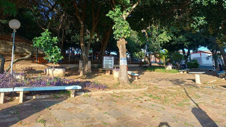 Vereador João do Bar cobra reforma e revitalização de praça em frente à Emei no bairro Fragata