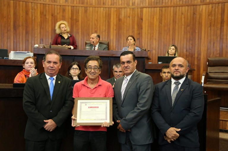 Vereador José Carlos Albuquerque presta homenagem ao Nikkey Clube de Marília 