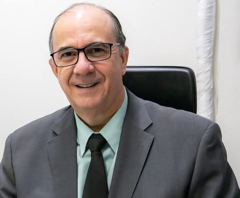 Vereador Marcos Custódio solicita serviços de limpeza em área da região central para evitar proliferação de insetos