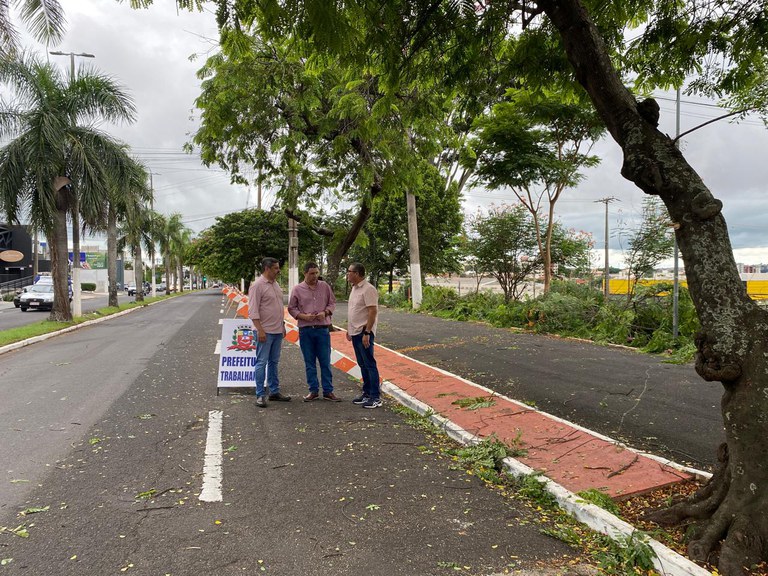 Vereador Professor Galdino da Unimar visita bairro Maria Izabel e reforça  compromisso com a comunidade