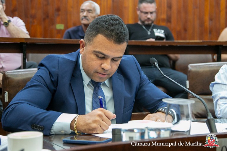 Vereador Thiaguinho solicita manutenção de solo nos Sítios de Recreio Letícia e Letícia 2