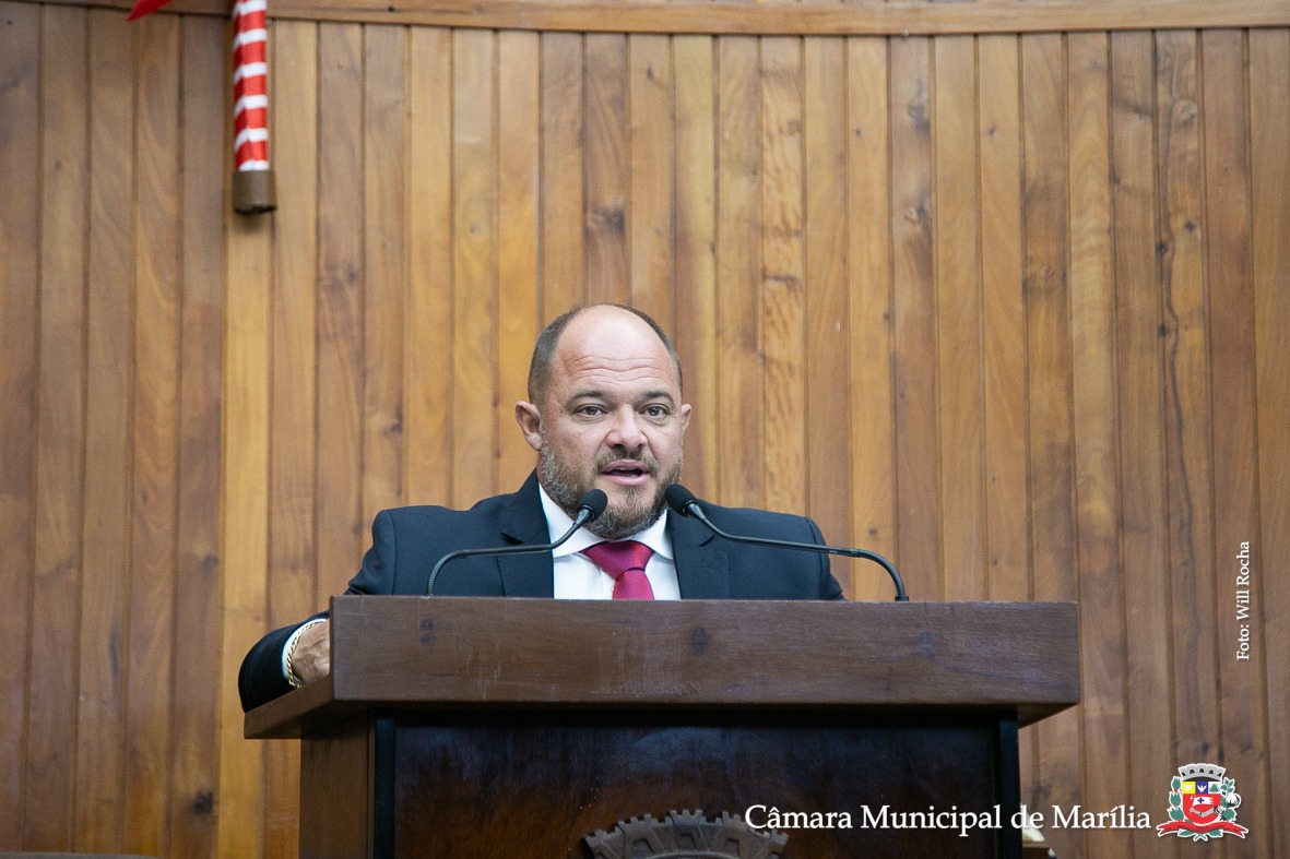 Vereador Wellington Corredato/Batata garante contratação de cuidadores em escolas