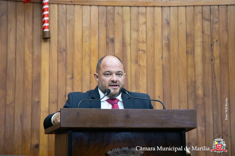 Vereador Wellington Corredato/Batata garante contratação de cuidadores em escolas