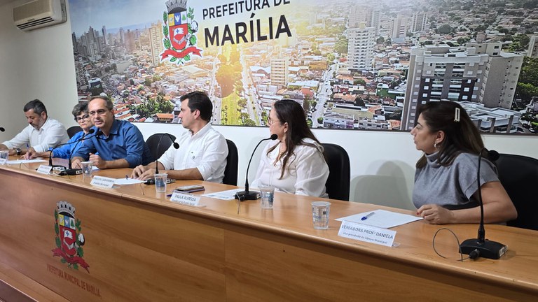 Vereadores marcam presença no lançamento da Campanha do Agasalho 2025
