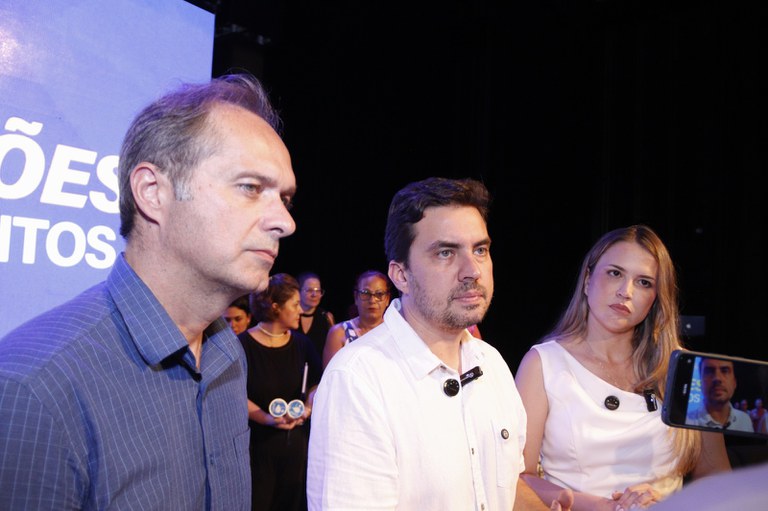 Vereadores participam do lançamento de programa que visa zerar filas da Saúde