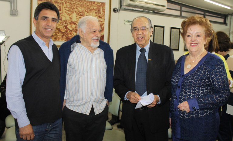 Vereador Capacete conduz entrevista de Sérgio Ricardo em projeto dos Registros Históricos